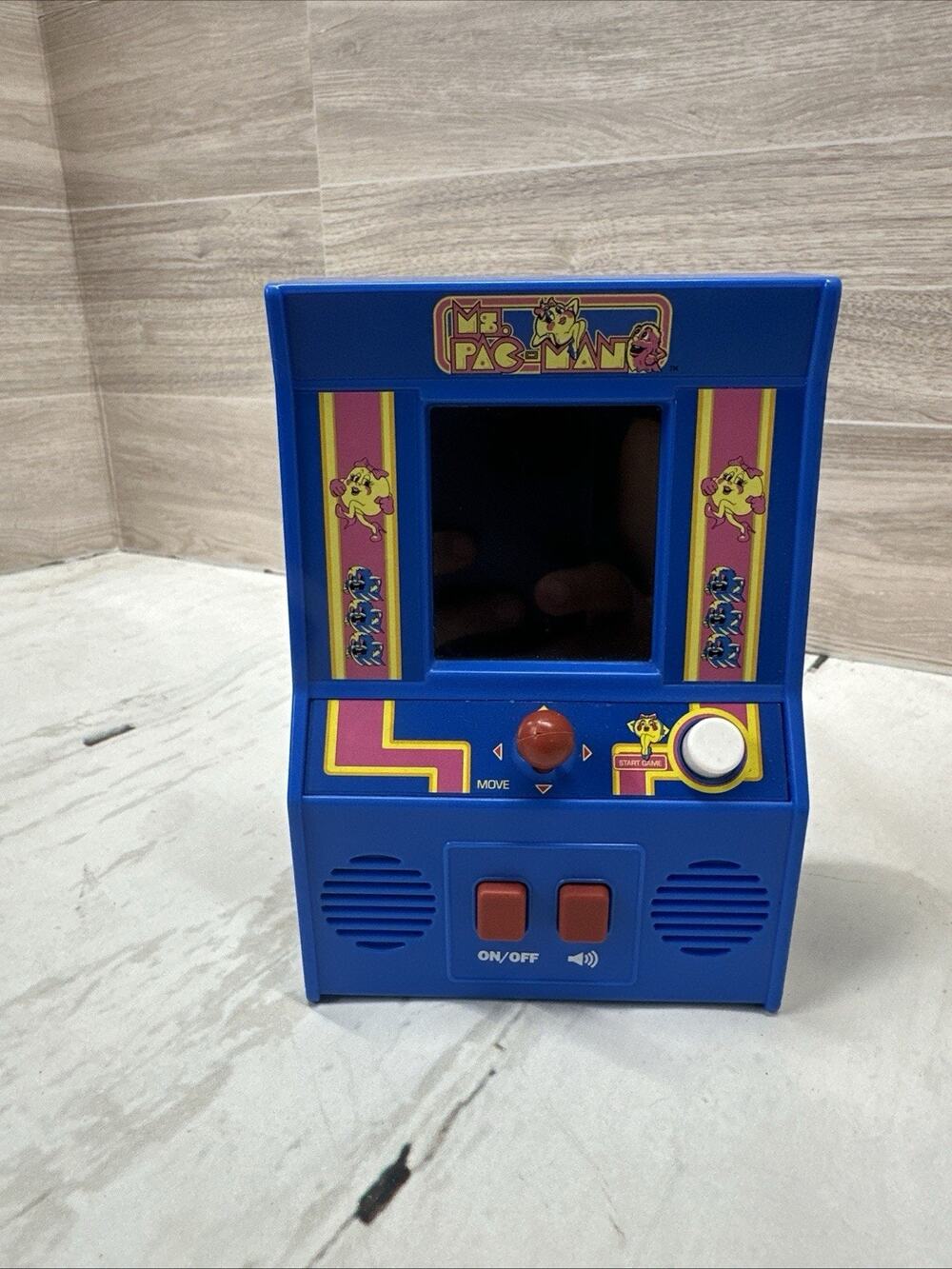 Basic Fun Arcade Classics - Ms Pac-Man Retro Mini Arcade Game Works